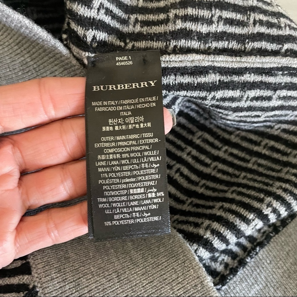NWT BURBERRY gray black cable knit one shoulder asymmetrical sweater size XL - Picture 10 of 15